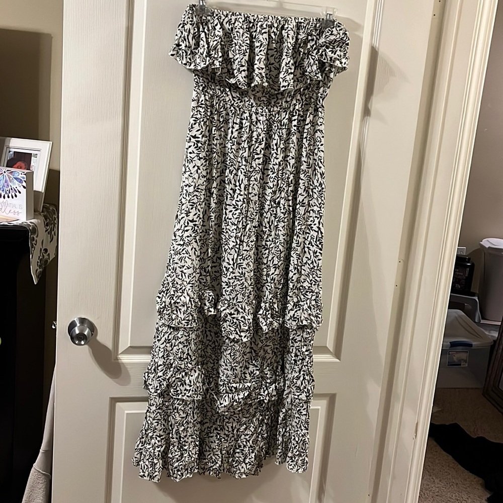 Size XL..Women's Summer Off The Shoulder Maxi Dress Ruffle Strapless Side.. NWT!
